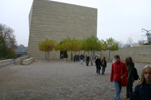Blick auf die Synagoge